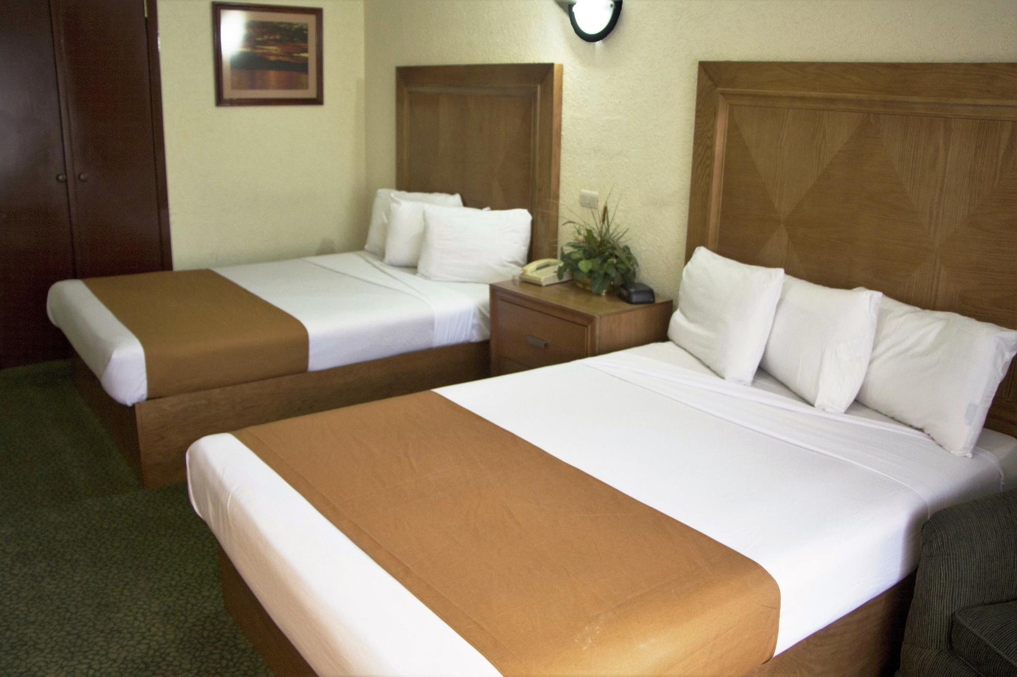 Hotel Sicomoro Чиуауа Екстериор снимка